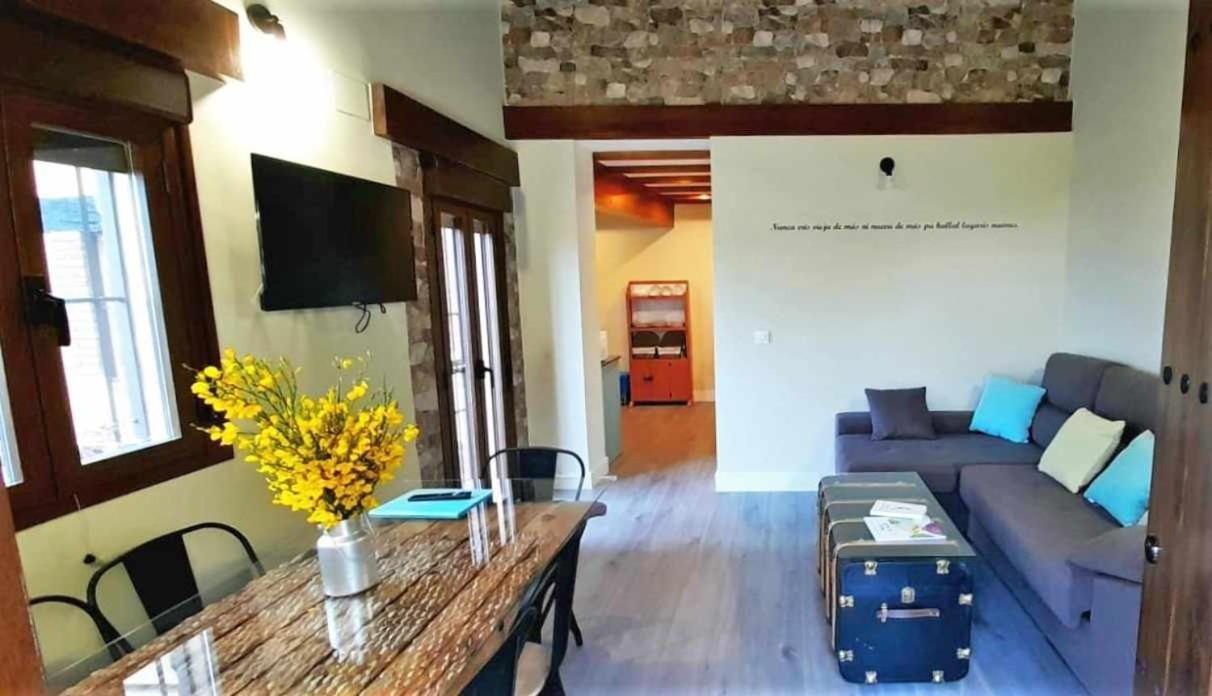 Apartamentos La Rosa Y El Pastor Guijo de Santa Barbara ภายนอก รูปภาพ